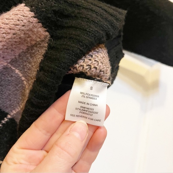 Hippie Rose Sweater - Picture 5 of 5